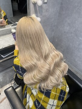 ミミー(mimiiy) ブロンドベージュ/ミルクティーベージュ/シールエクステ