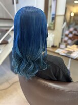 コアフィールフィス(COIFFURE fils)&nbsp;【見附　今町】ブリーチオンカラー　ブルー