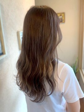 プリモ ココ 鍋島店(Primo coco.) ブリーチなしカラー 透明感カラー レイヤーカット 巻き髪　美髪