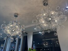 ユウ(Yuu-)の雰囲気（シンボルの受付のバブルライトで優しい雰囲気です。）