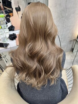 ロンドネートゥル 新潟(Lond naitre) ダークアッシュ/似合わせカット/レイヤーカット(新潟/万代）