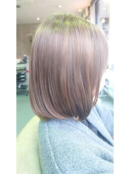 ブルーム(bloom)の写真/髪質・骨格・クセを見極めたカットで、伸びても扱いやすいスタイルに◎スタイリングもしやすいと評判！