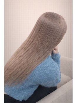 チザン(TIZAN)の写真/《ブリーチ講師在籍》もう傷ませない。エフェクトブリーチで叶える、何年先も美しく輝く最旬ハイトーン。