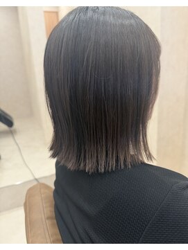 ハーツ(hearts) 艶感切りっぱなしボブ