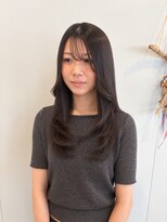 ニナル(Ninal)&nbsp;ナチュラルに決まる韓国風レイヤーロング