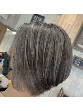 グットゥ ヘアアンドスペース(goutte hair&space) コントラストハイライトボブ
