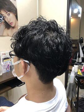 リッツファミリーズピコ めがね橋店(RIT FAMILYZ PIKO) メンズパーマスタイル