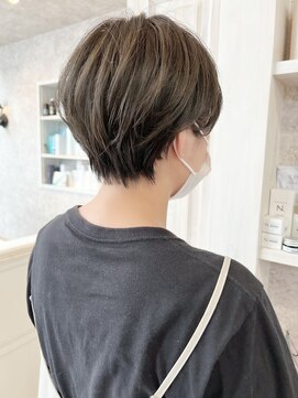 キャアリー(Caary) 福山市美容室Caary人気 冬ヘアスタイルふんわり冬ショートヘア