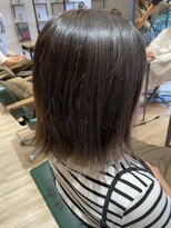 サラ(sarah)&nbsp;切りっぱなしボブ