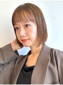 顔周りレイヤーカットグレージュカラーくびれボブショートカット