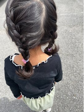 テントヘアー(tent hair) 女の子の簡単編み込みツインアレンジstyle*