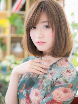 カバーヘア ブリス 上尾西口店(COVER HAIR bliss) 大人かわいい斜めバングくすみベージュロブh3上尾20代30代40代