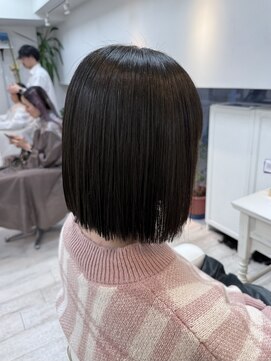 アルターシェリー(aL-ter che'rie) 切りっぱなしボブ/メルティカラー/フェミニンロング　新籾