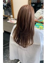 アイズ 渋沢(AIZU)&nbsp;レイヤーカット　ミルクティーベージュ