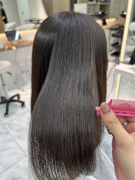 ロンドルピナス 小倉(Lond Lupinus) ブルーブラック/ワイドバング/美髪のススメ/外ハネボブ/北九州