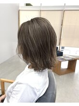 チーク(CHiiK) 白髪ぼかしハイライト×グレージュ/デザインカラー