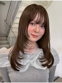 顔まわりレイヤーカットにうる艶透明感カラー