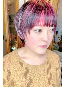 ロイ プラスアティック(roi ＋attic) 谷町六丁目異空間美容室◆毛髪診断士◆髪質改善◆似合わせカット