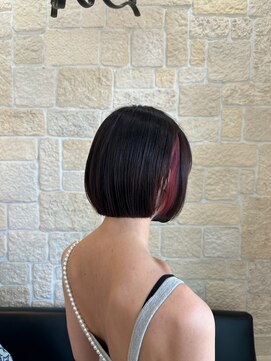 ヴァン カウンシル 川口店(VAN COUNCIL) 大人ショートとインナーカラー レッド/ピンク/赤#3