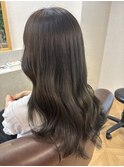 カーキアッシュカラー