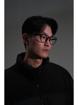 シフト メンズ オンリー サロン 薬院店(SHIFT Men's only salon) 毛流れセンターパート