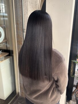 エヴリンアンドペイジ(Evelyn&paige) シアーグレージュ/髪質改善カラー【神戸/元町】