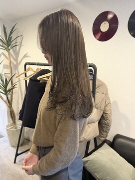 サミット ウル(SUMMIT ulu.) 【ulu. yui】ヘーゼルベージュ　レイヤーカット