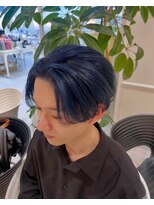 リーチェ(ReCHE by CAPA(旧：CAPA茅ヶ崎店）)&nbsp;ブリーチで作るディープネイビー×韓国風センターパートショート
