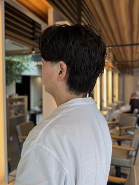 イト(iyto) ラフに整う大人パーマ