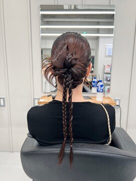 バルべス トーキョー(BARBES TOKYO) リボン風カチモリアレンジ【清板)