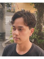 ルキア(Lukia)&nbsp;垢抜け間違いなし！外国人風メンズパーマ