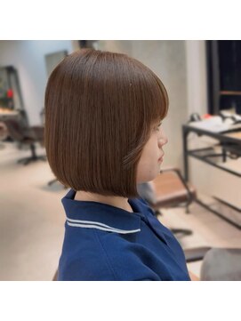 ザ シェノン ウメダ(THE CHAINON UMEDA) ダークパープル/ナチュラルショート/夏のヘアアレンジ/大阪梅田