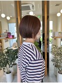 オレンジブラウンのショートボブ