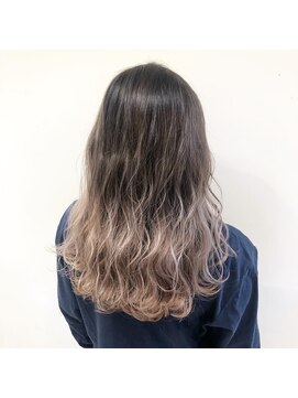 リー 枚方(Lee) 外国人風グラデーションカラー