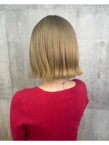 アンダーバーホワイト 浜松店(_WHITE) ブロンド×切りっぱなしボブ M