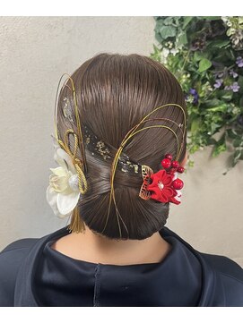 ヘアーズ ラブリージョブリー(hair's Lovely Jubbly) 【前田】タイトシニヨン