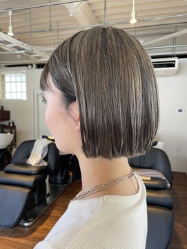 ワンコア (ONE CORE) 【ミニボブ】【グレージュアッシュ】