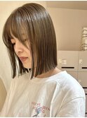 タッセルボブ切りっぱなしボブワンブリーチダブルカラー