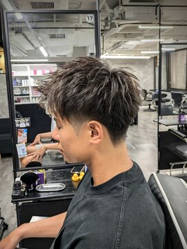 ルカル(Rukar) スパイキーショート ツーブロック 刈り上げ