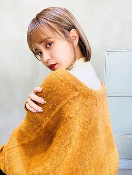 メーヴェ(Mowen) mowen 切りっぱなしボブ×内巻き×柔らかベージュ