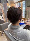 ステップボーンカットカットボブショートハイライト白髪ぼかし