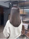 シンプルなのに洗練された透明感カラー／髪質改善トリートメント