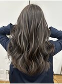 ハイライトミルクティーベージュ海外レイヤーカットダブルカラー