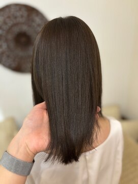 リゴッツ ドゥア プトゥリ(Regottz dua putri) しっかりまとまる艶髪12.28オリーブグレー