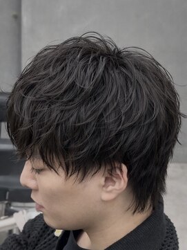 オーバル ジングウマエ(OVARL jingumae) 緩め軽めウルフシャドウ