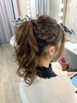 リリー ギンザ(Lily Ginza) 高め編み込みポニー