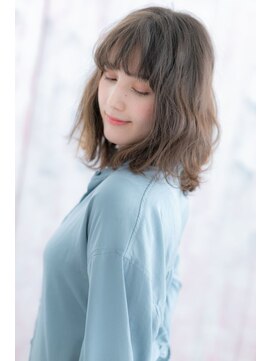 ミック ヘアアンドビューティー 大山店(miq  Hair&Beauty) ダークアッシュメリハリくびれミディで外国人風アンニュイ顔a