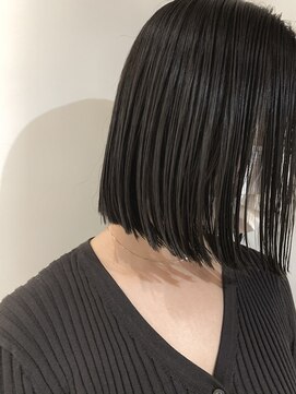 リバレッジ 広尾(Leverage) 大人かっこいい切りっぱなしボブ【広尾、恵比寿】担当:尾上