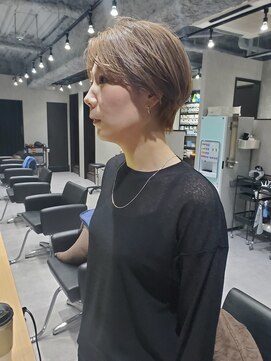 ブルー(Blue) Blue～ミルクティーグレージュ～