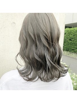 メゾンアクア 表参道(Maison ACQUA) ブリーチなしカラー　透明感　グレージュ　オリーブカラー
